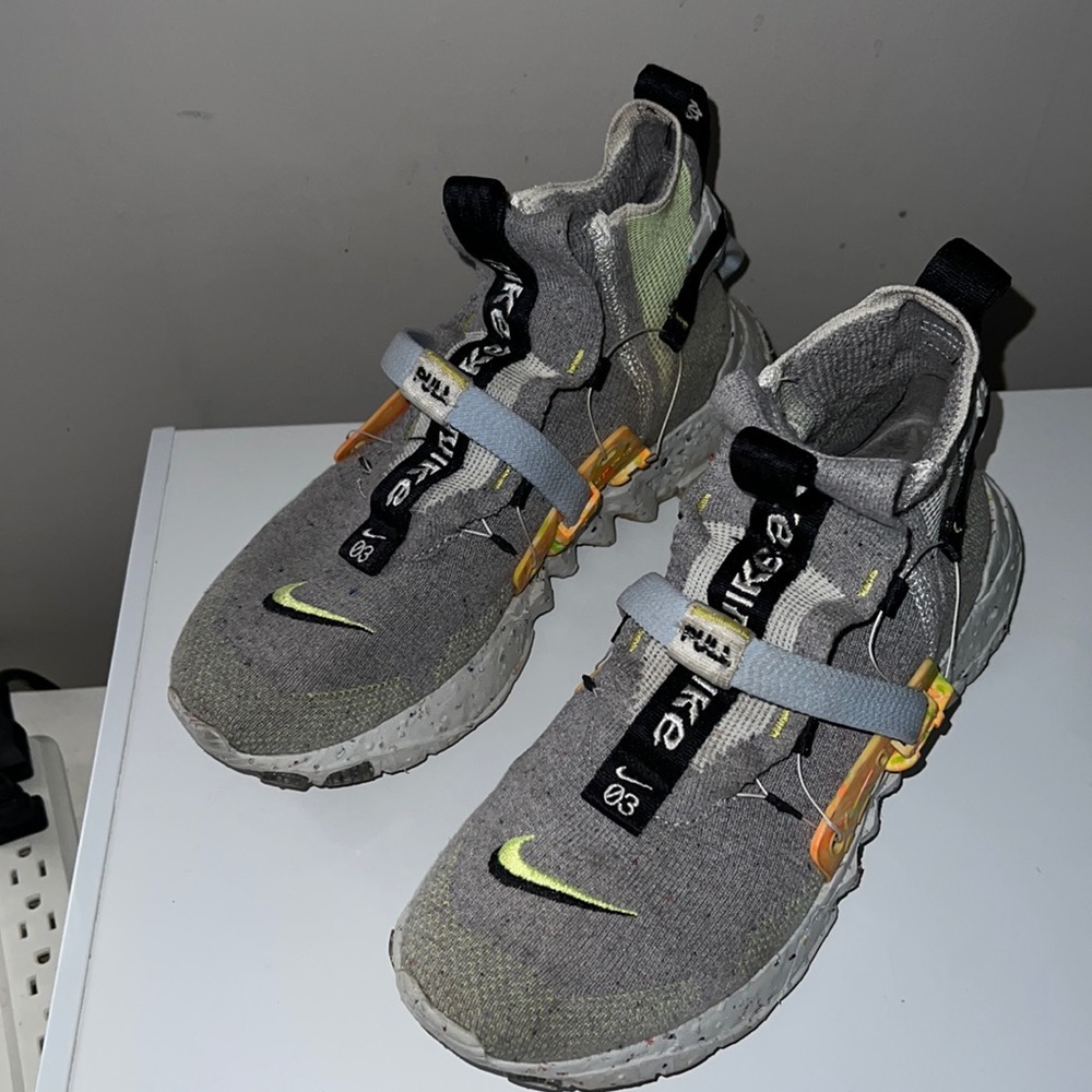 Nike Space Hippie 03 “Grey Volt”